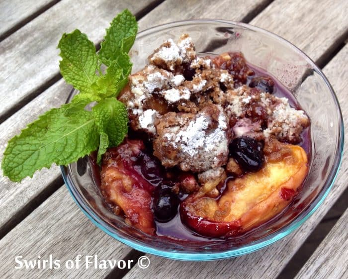 blueberry peach crisp with fresh int