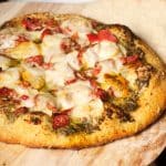 Grilled peto pizza