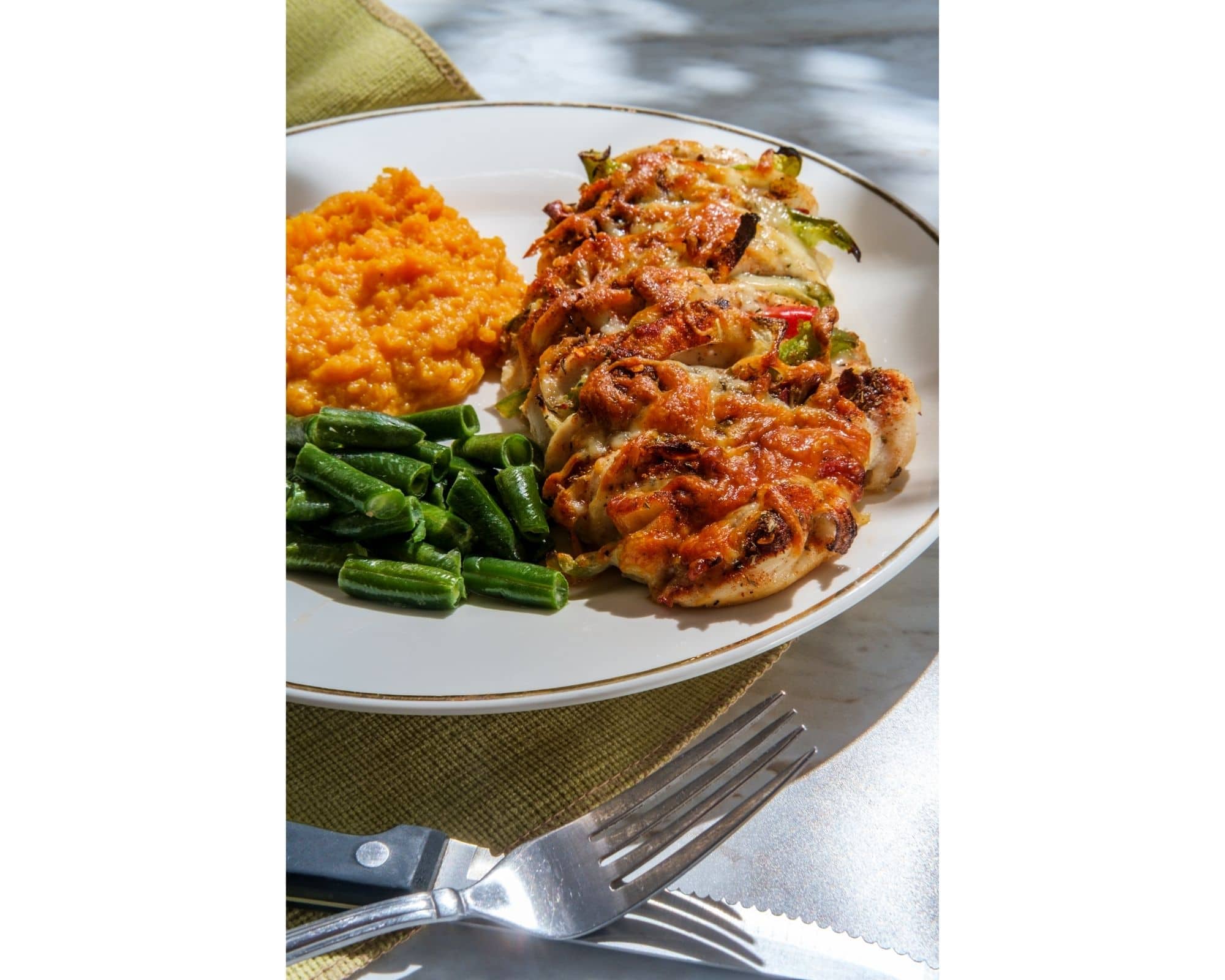 hasselback chicken with green beans and sweet potatoes