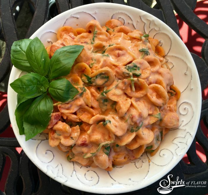 One Pot Creamy Tomato Pasta makes itâ€™s own velvety tomato sauce and gets itâ€™s creaminess from a secret ingredientâ€¦.cream cheese!