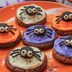 No-Bake Spooky Spider Cookies are the perfect addition to your Halloween celebration this year! They can be an edible craft project for the kids or the googly-eyed dessert you’ve made to celebrate the spookiest of days. #cookies #Halloween #nobake #funforkids #easydessert #cookiespiders #minioreos #dessert #cookies #swirlsofflavor