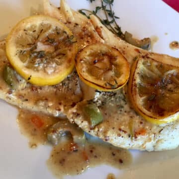 cod fillet with lemon slices