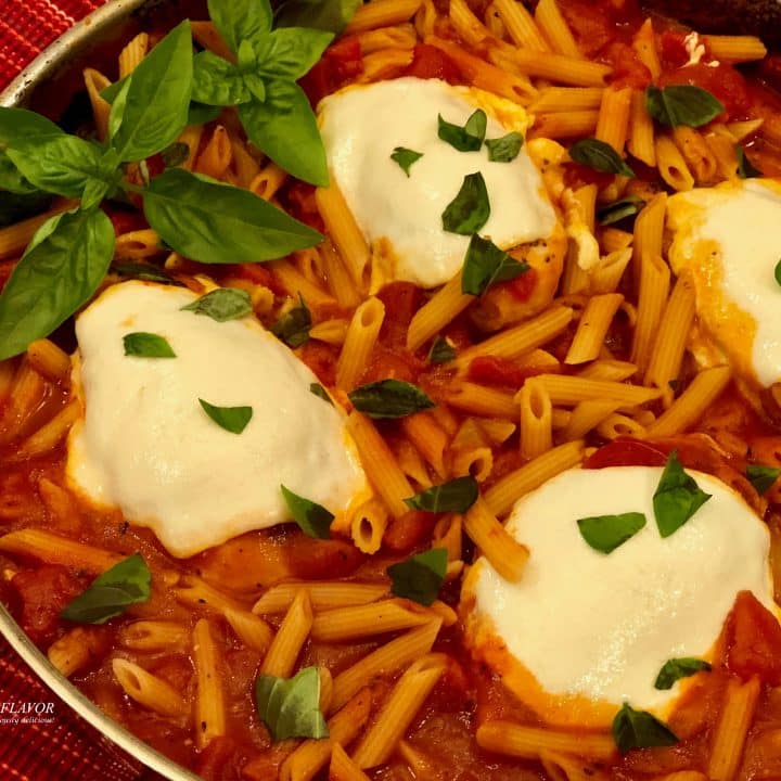 One Pot Chicken Parmesan Pasta - Swirls of Flavor