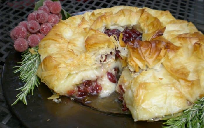 baked brie with cranberries and phyllo dough