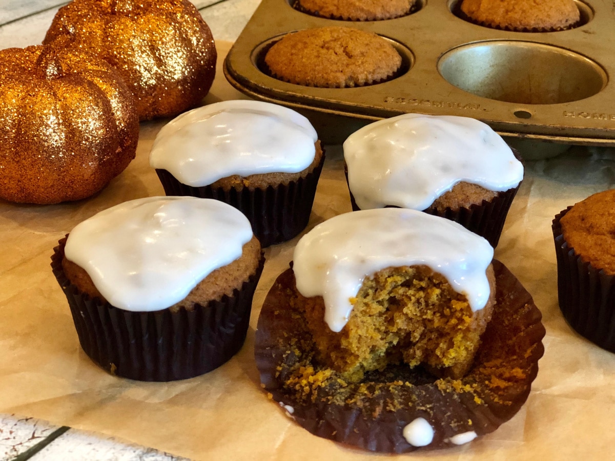 pumpkin muffins with white ugar glaze