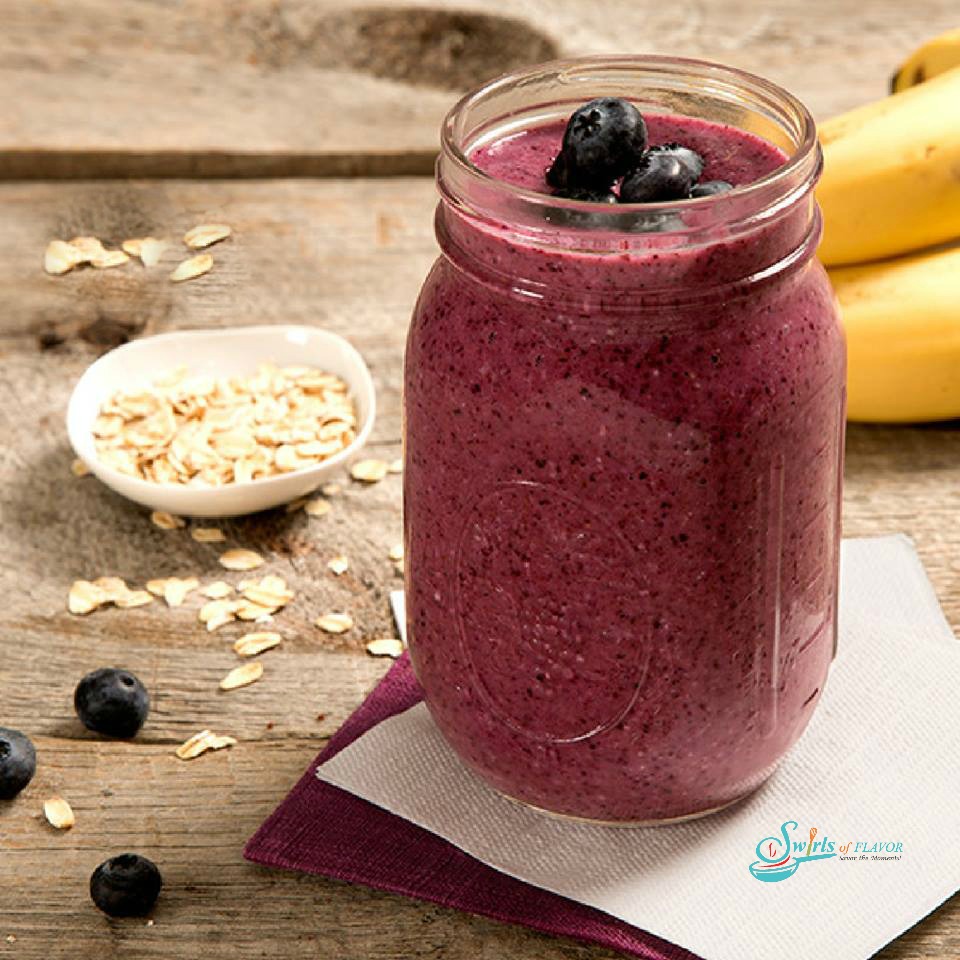 Blueberry Banana Smoothie with oatmeal in a mason jar
