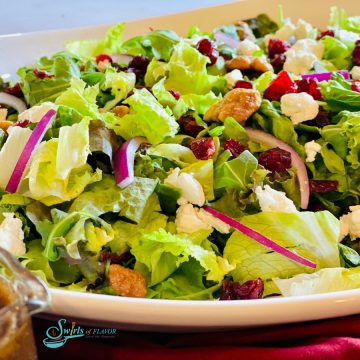 Cranberry salad with walnuts and dressing