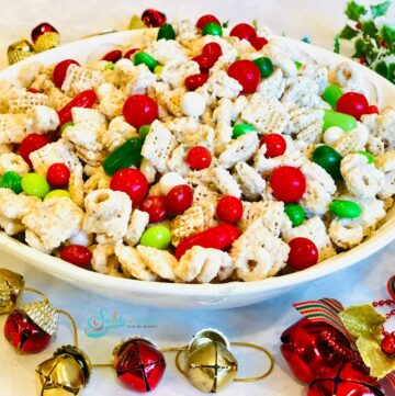 bowl of reindeer chow with holiday decorations