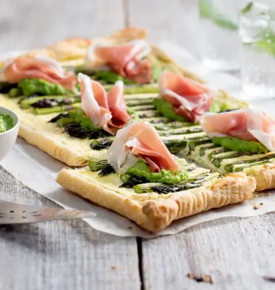 asparagus tart with ricotta and prosciutto