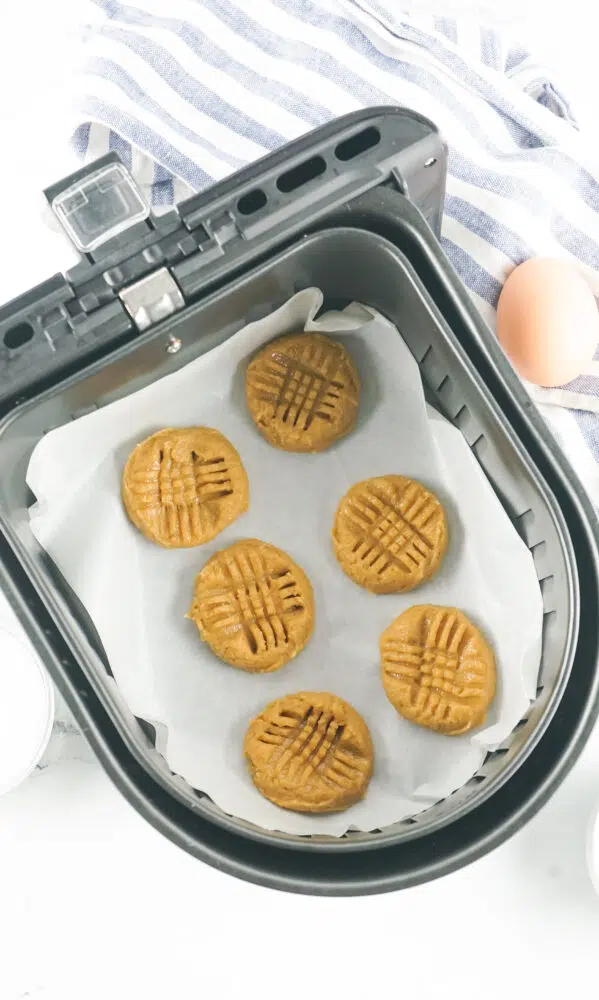 cookies in an air fryer