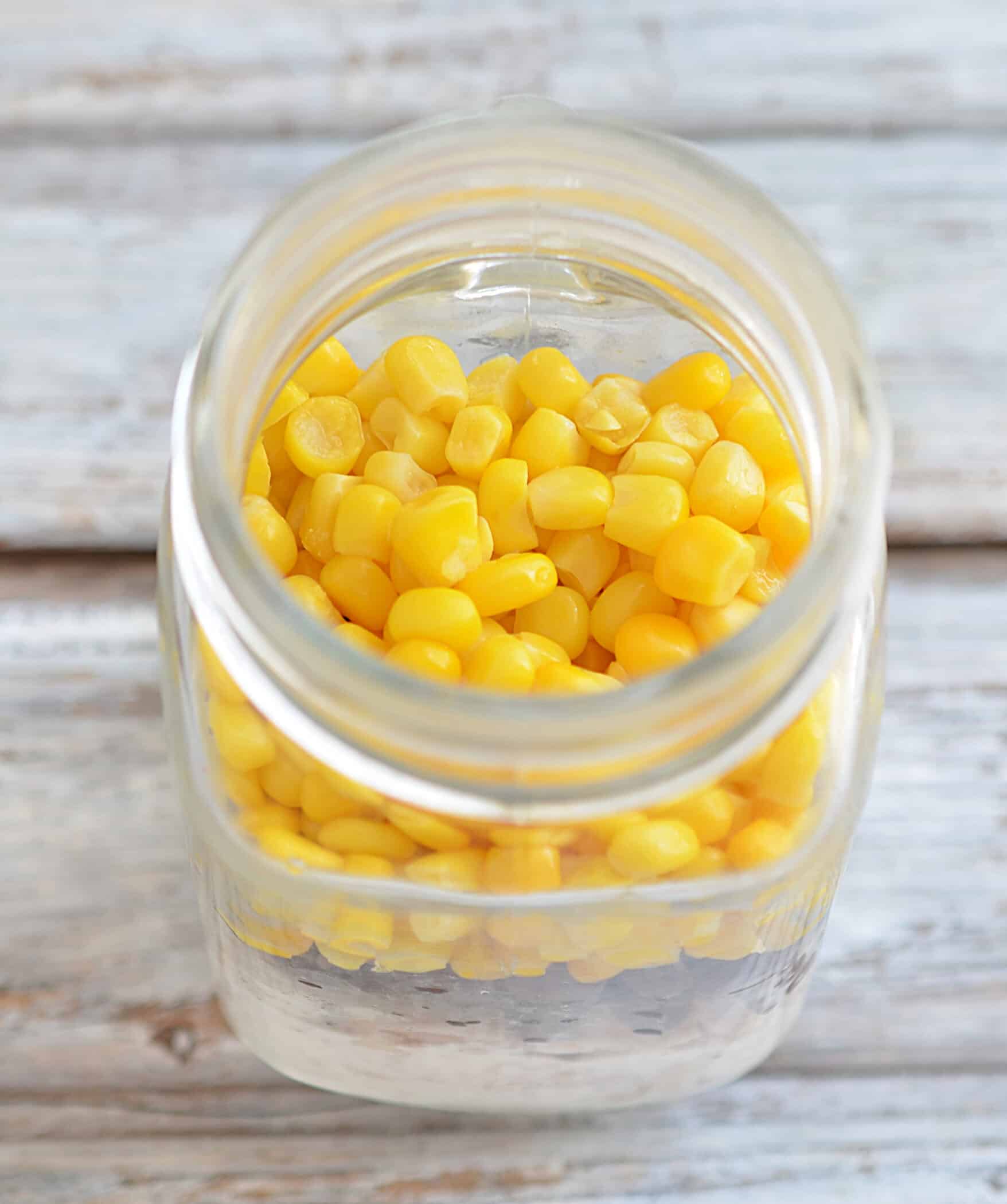 layers of corn in mason jar