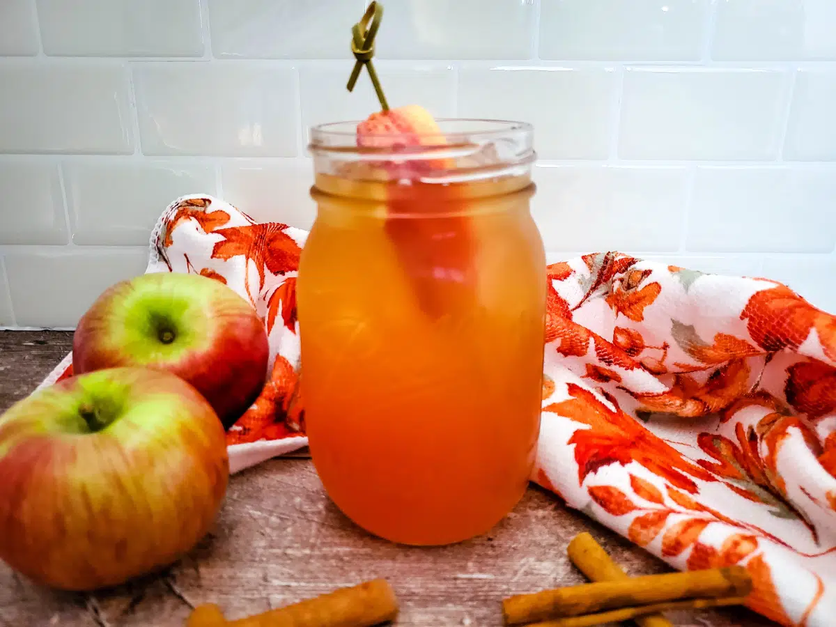 apple cider fireball cocktail in a mason jar