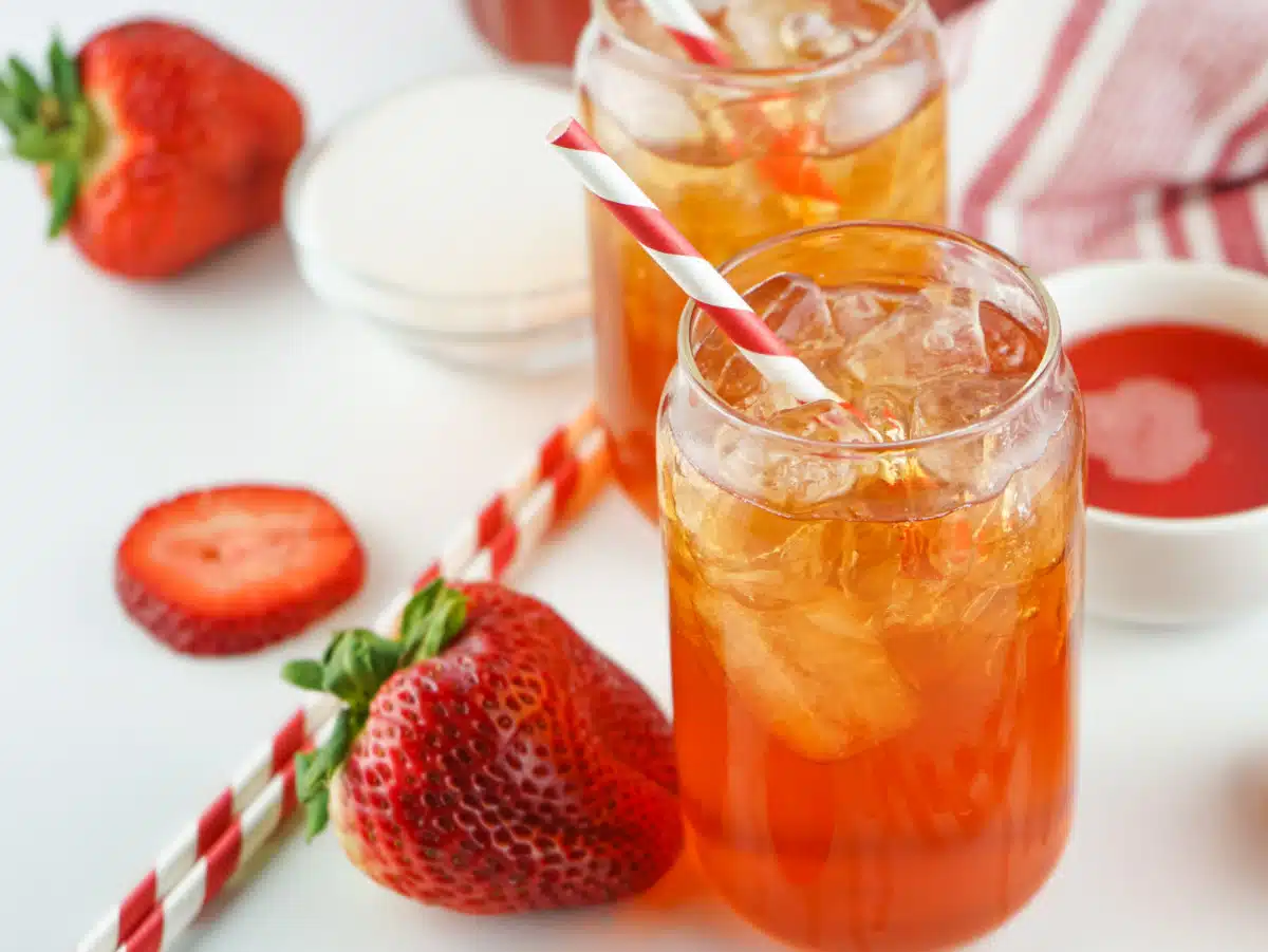 glasses of strawberry iced tea