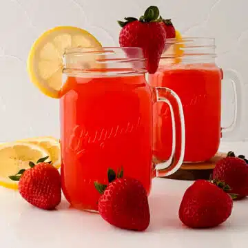 mason jar mugs of strawberry lemonade