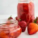 strawberry jam without pectin in two jars