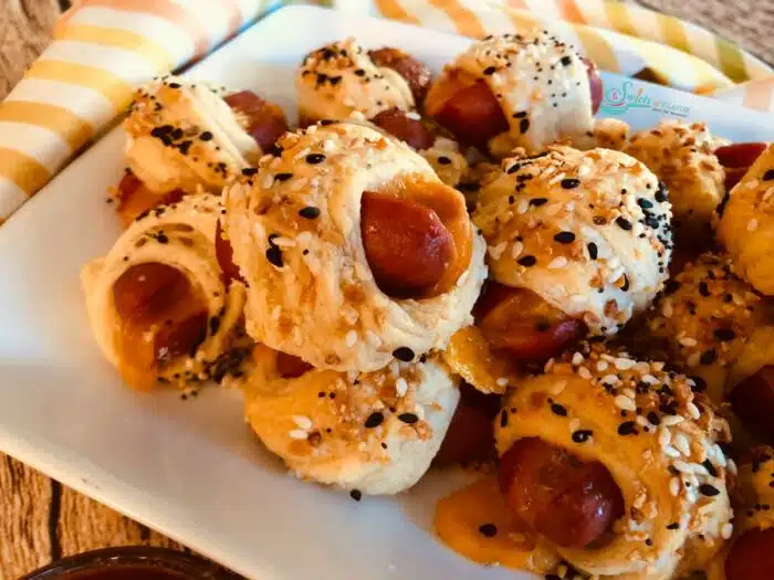 mini hot dogs with cheese and biscuits