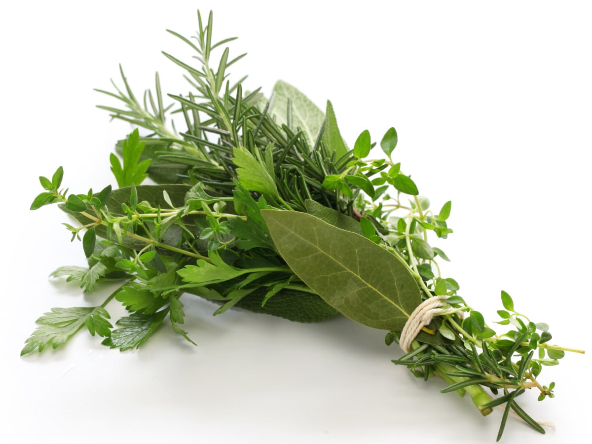 bouquet o fresh herbs