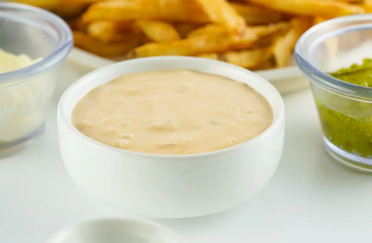 copycat in n out sauce in a white bowl