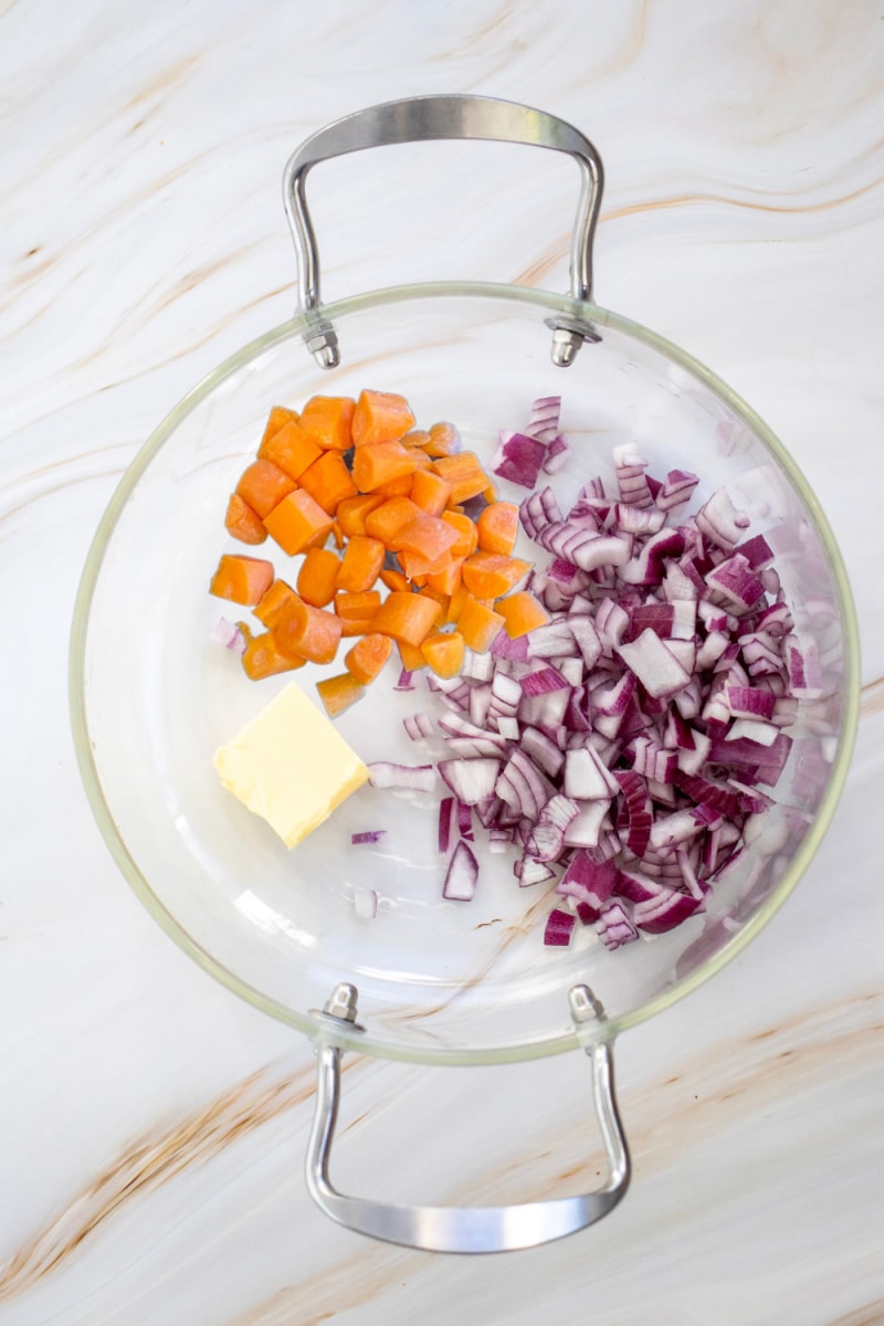 Sautee carrots, onion, garlic and seasonings