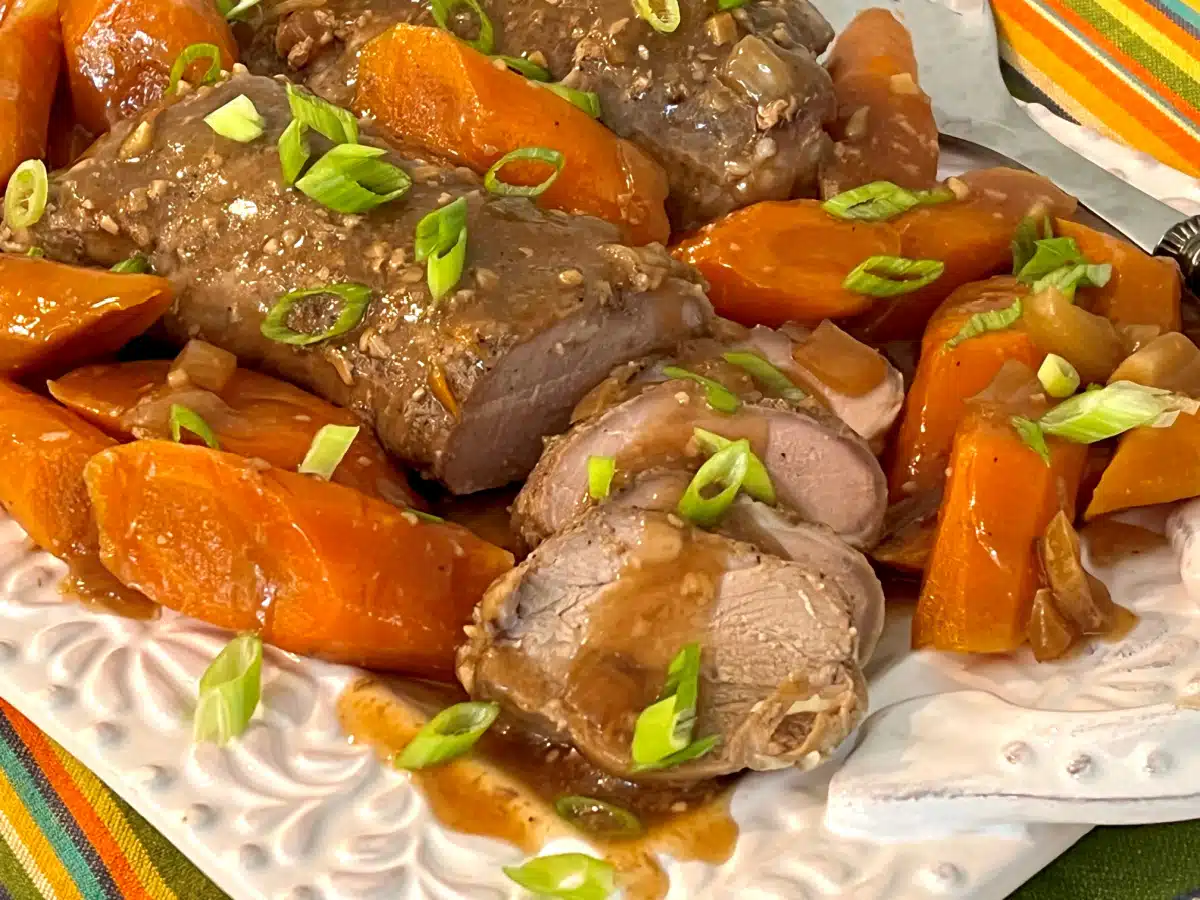 slow cooker pork tenderloin with carrots