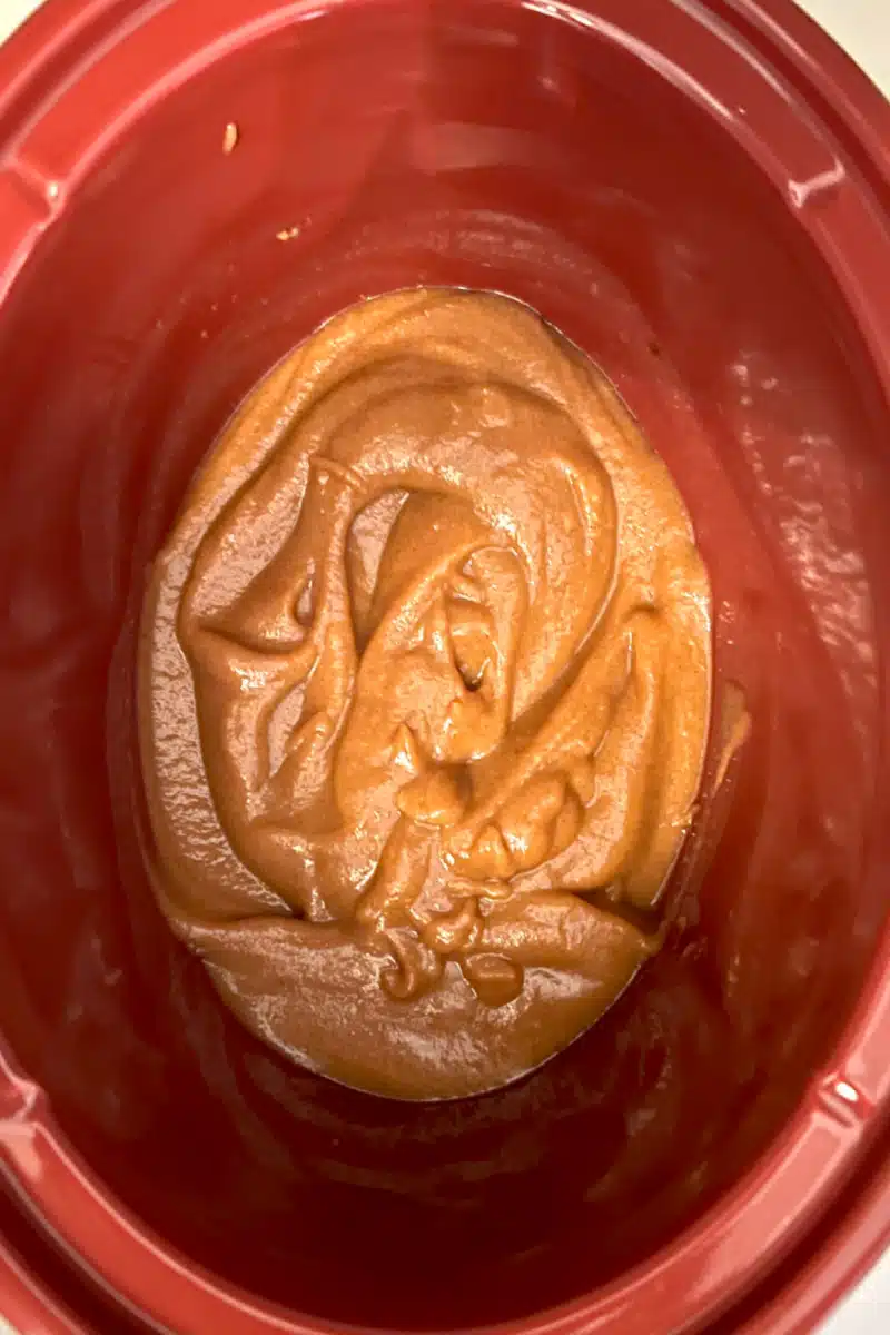 pureed apple butter in the slow cooker